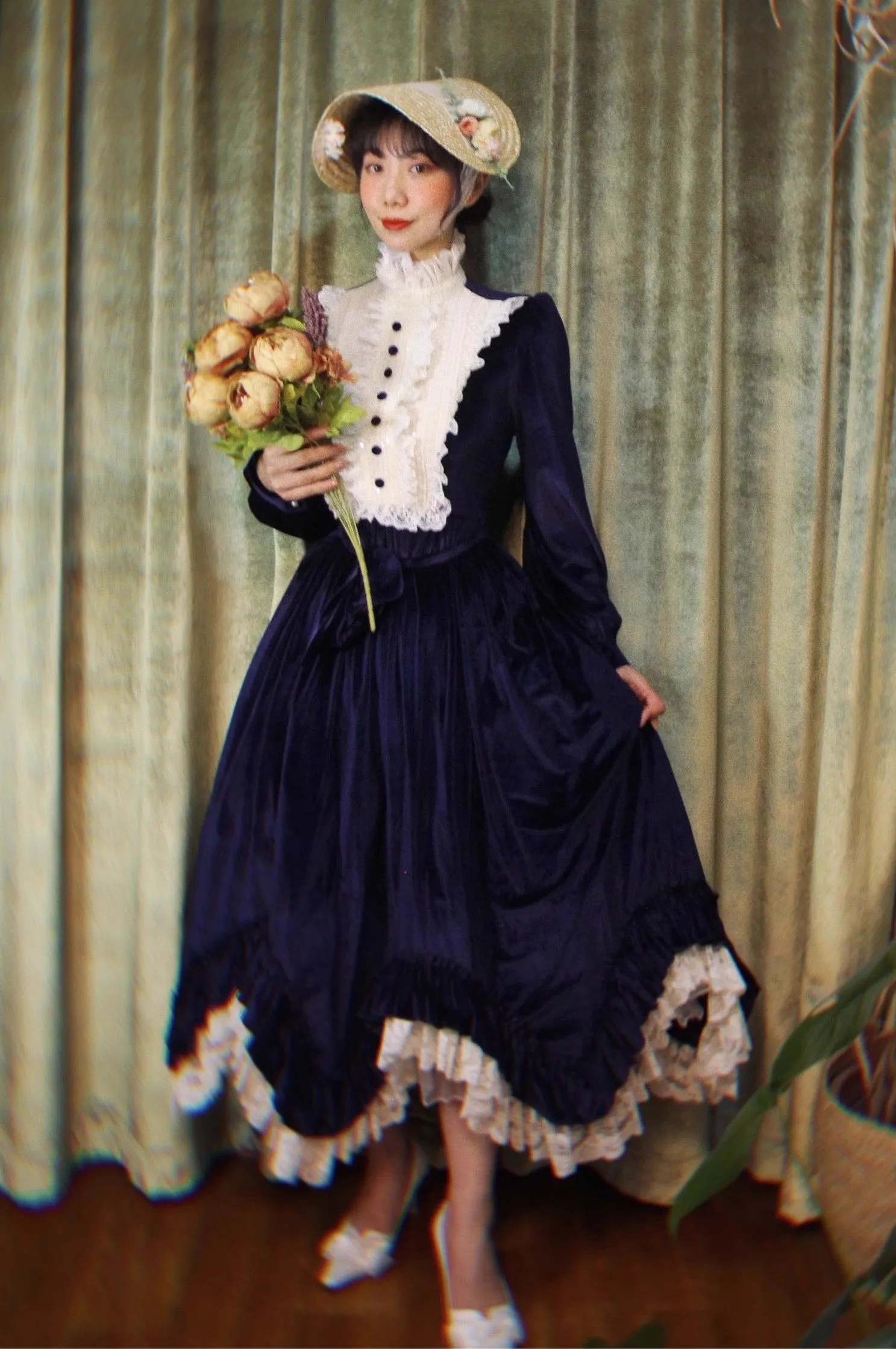 1900s Edwardian Stand Collar Swing Dress