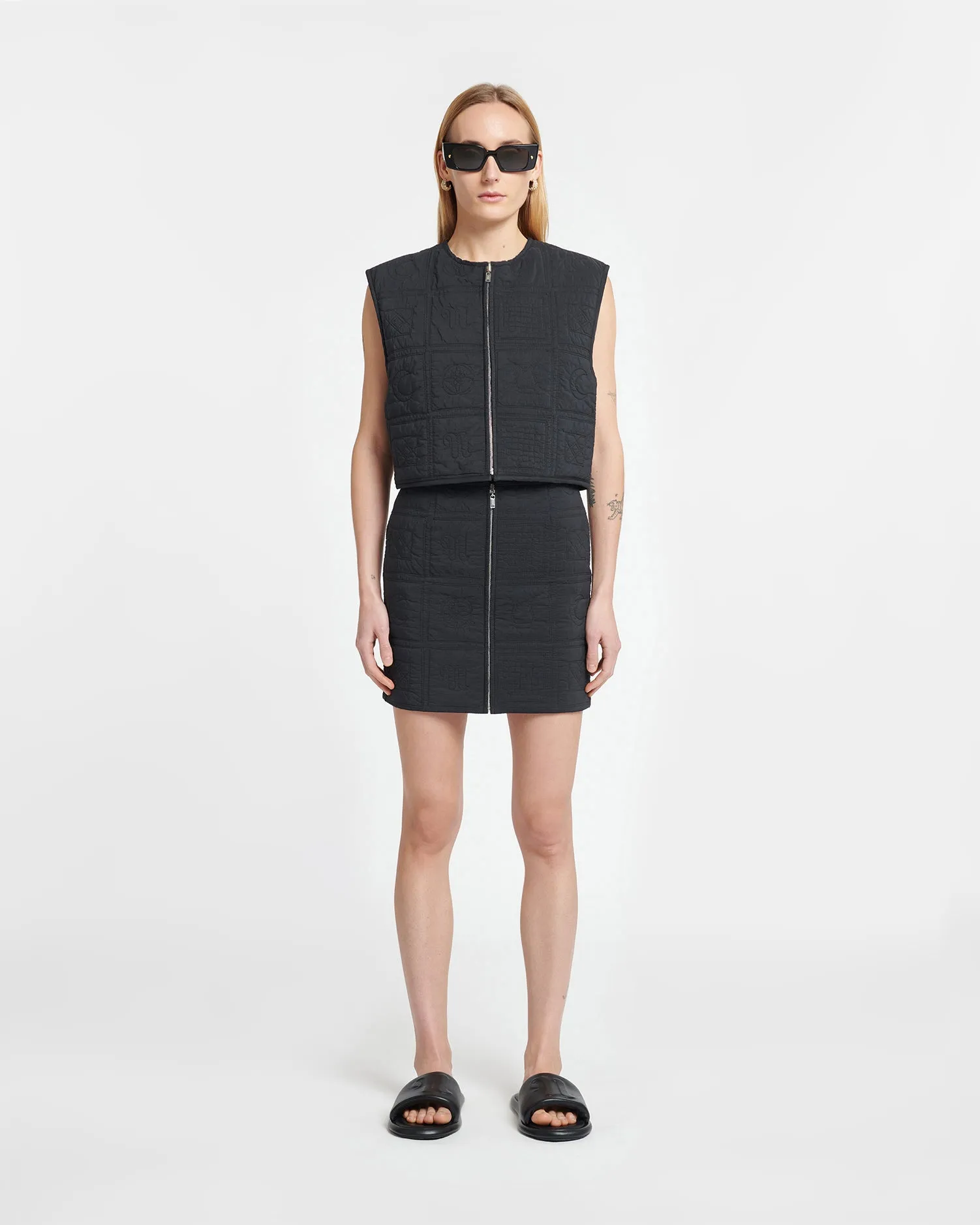 Dillon - Quilted Tech Poplin Mini Skirt - Totem Off Black