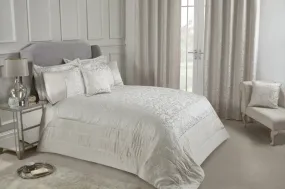 Eden - Embellished Jacquard Quilted Bedspread Set in Cream