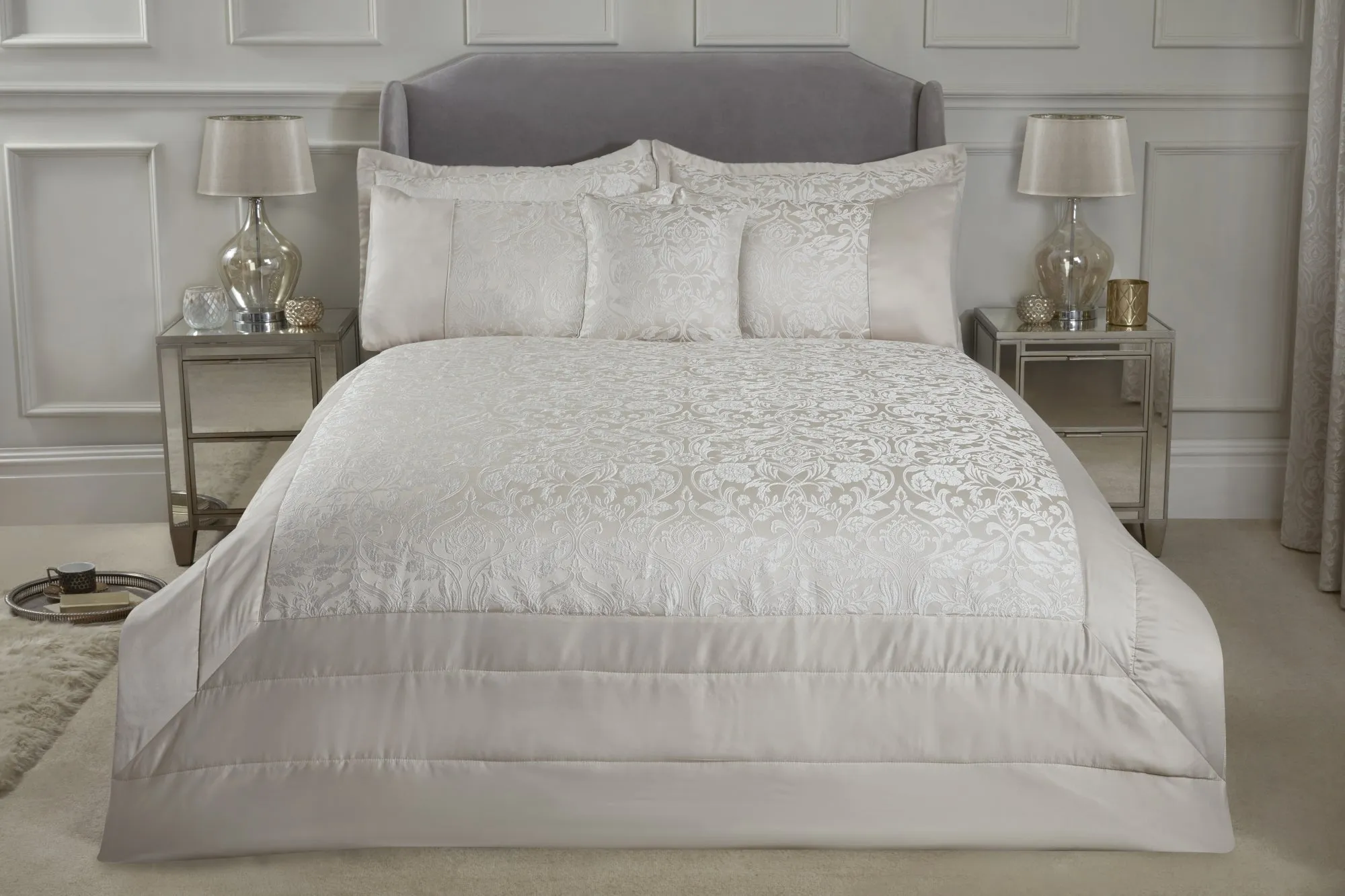 Eden - Embellished Jacquard Quilted Bedspread Set in Cream