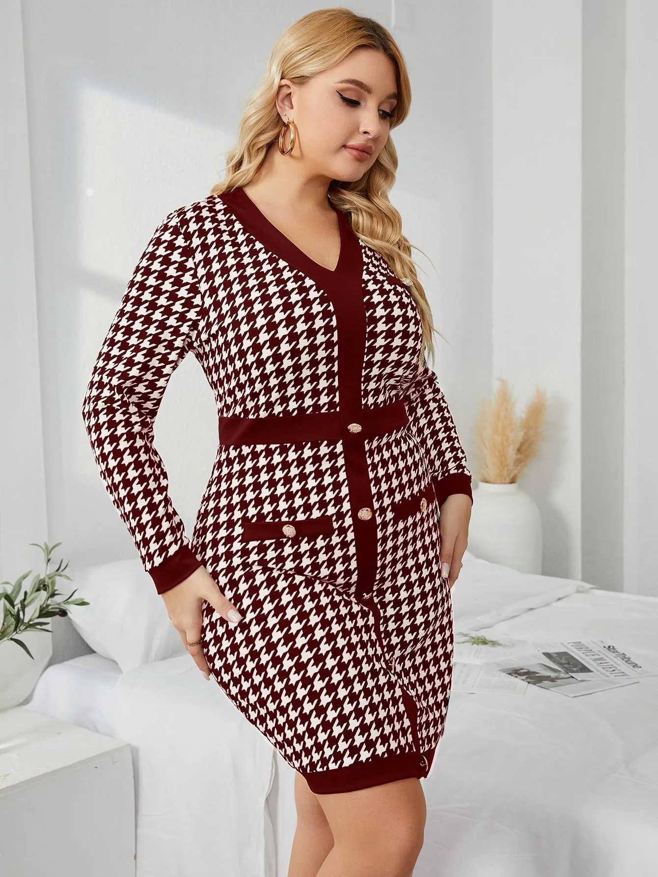 KittenAlarm - Plus Houndstooth Fake Button Bodycon Dress