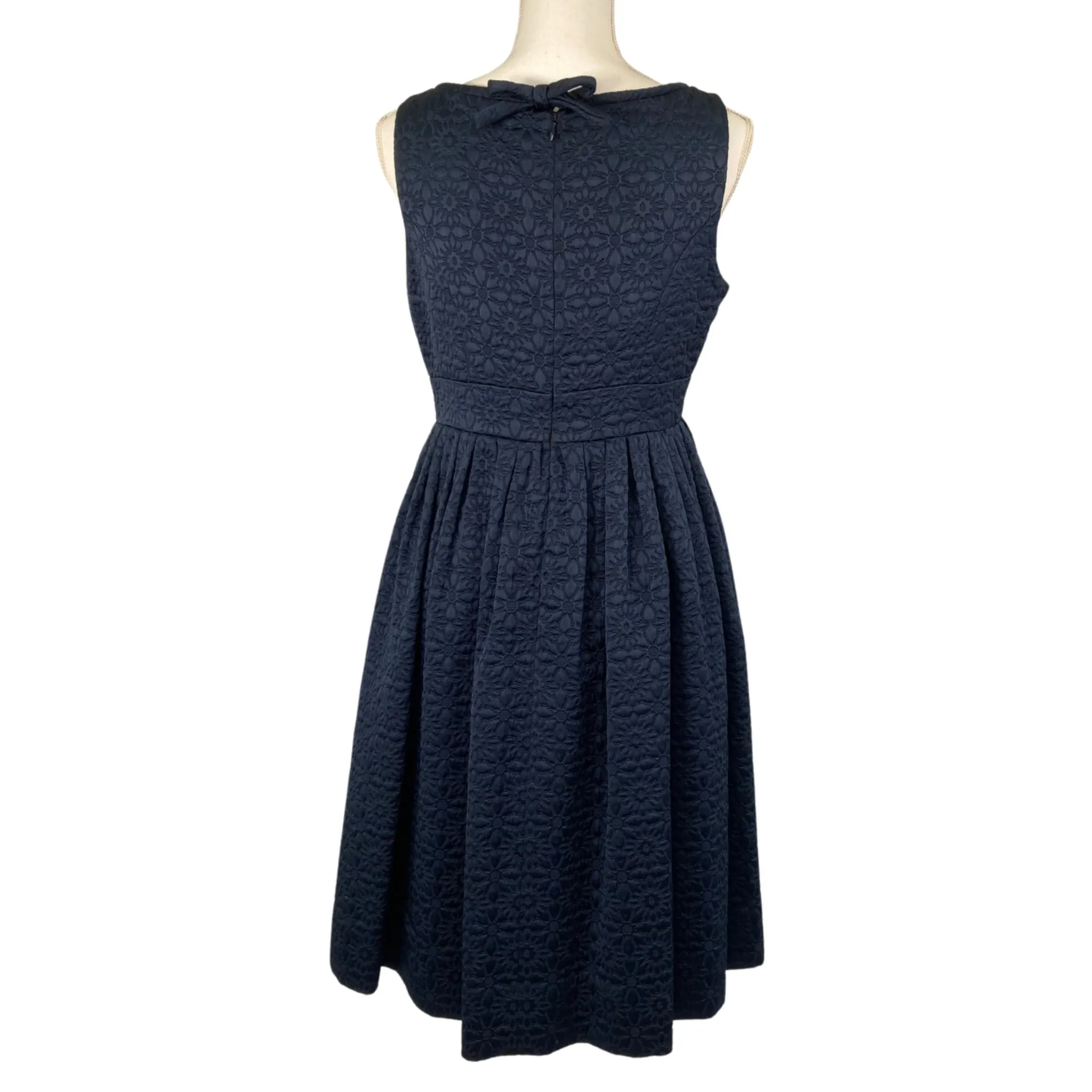 Nancie Caraway's Quilted Flower Navy Shift Dress (8)