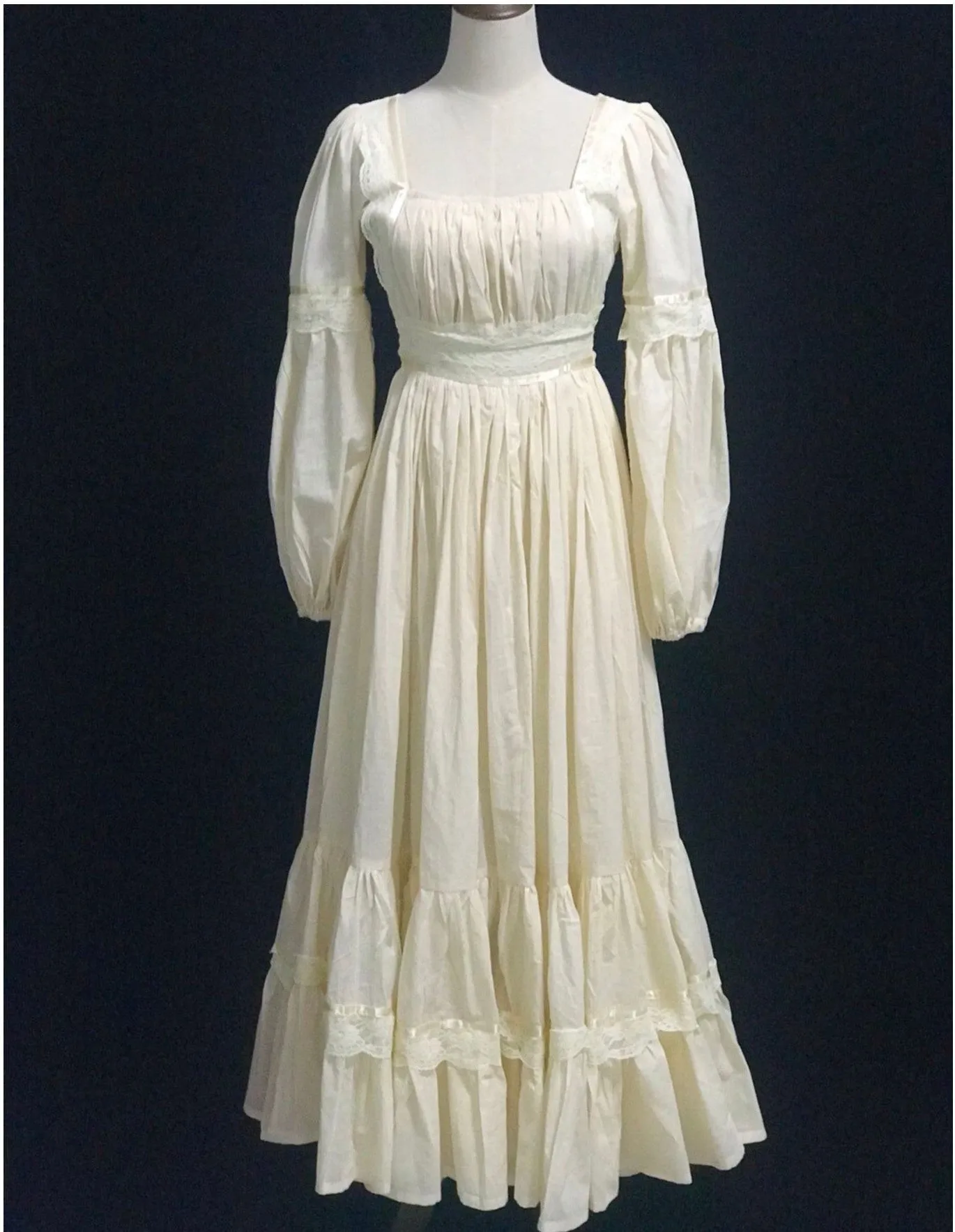 Victorian Style Vintage Swing Dress