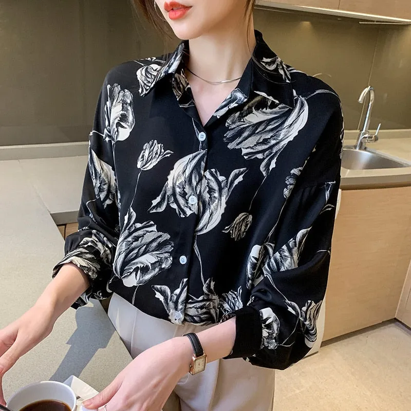 Women Autumn Spring Shirts Black White Cartoon Cat Print Blouses - WSB8551