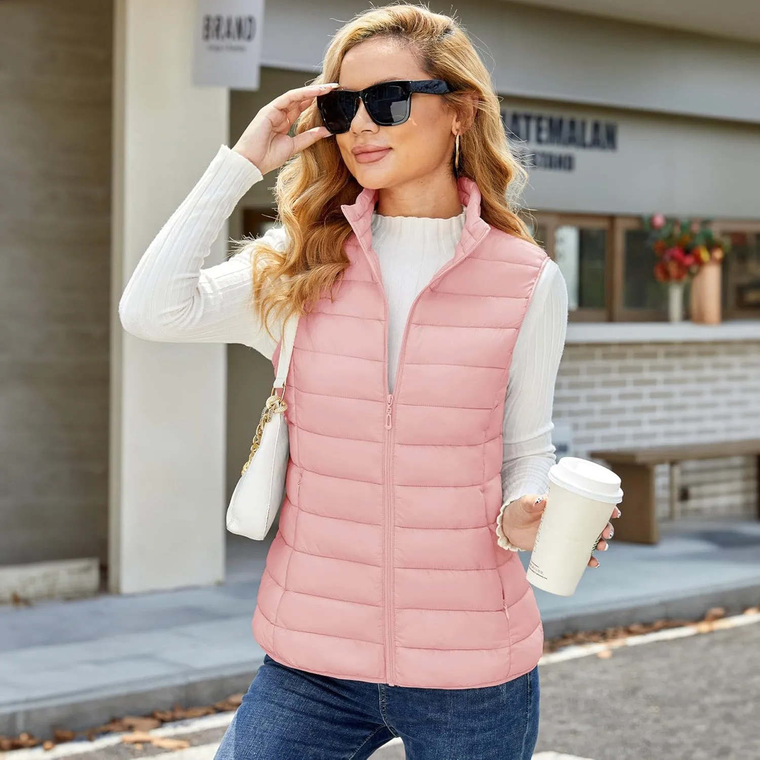 Women's Puffer Vest Lightweight Stand Collar Zip 4 Pockets Puffy Vests Sleeveless Quilted Padded Outerwear