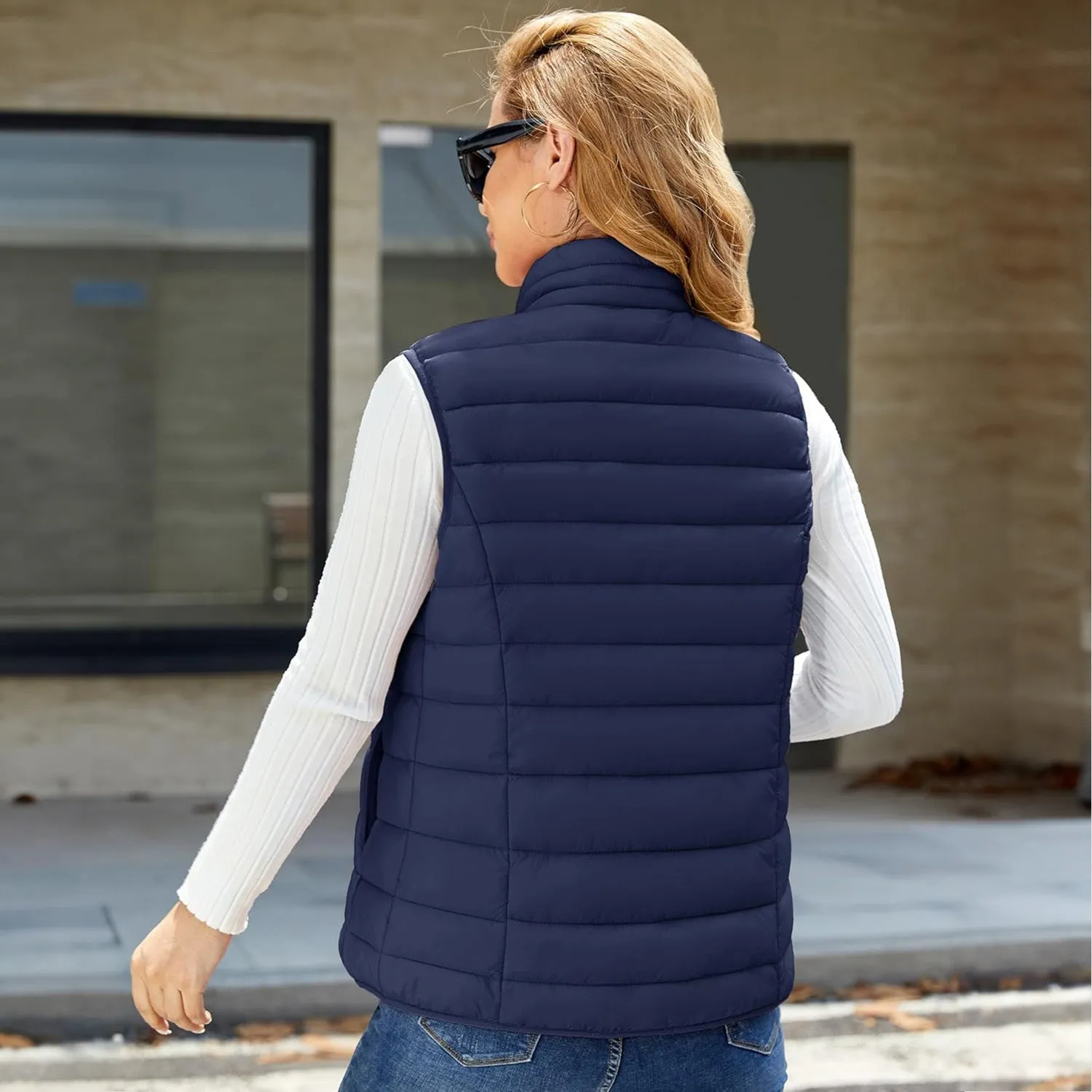 Women's Puffer Vest Lightweight Stand Collar Zip 4 Pockets Puffy Vests Sleeveless Quilted Padded Outerwear