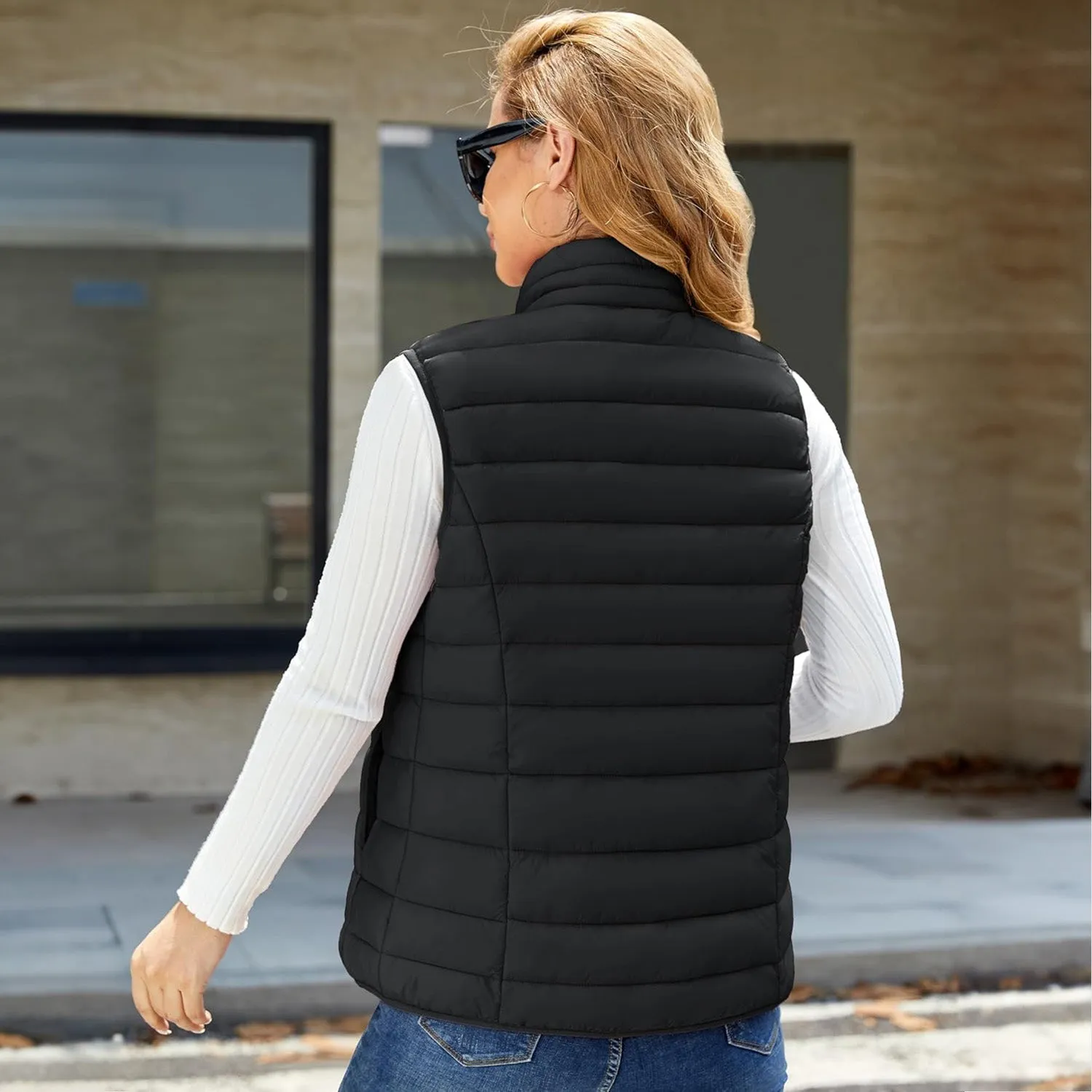 Women's Puffer Vest Lightweight Stand Collar Zip 4 Pockets Puffy Vests Sleeveless Quilted Padded Outerwear